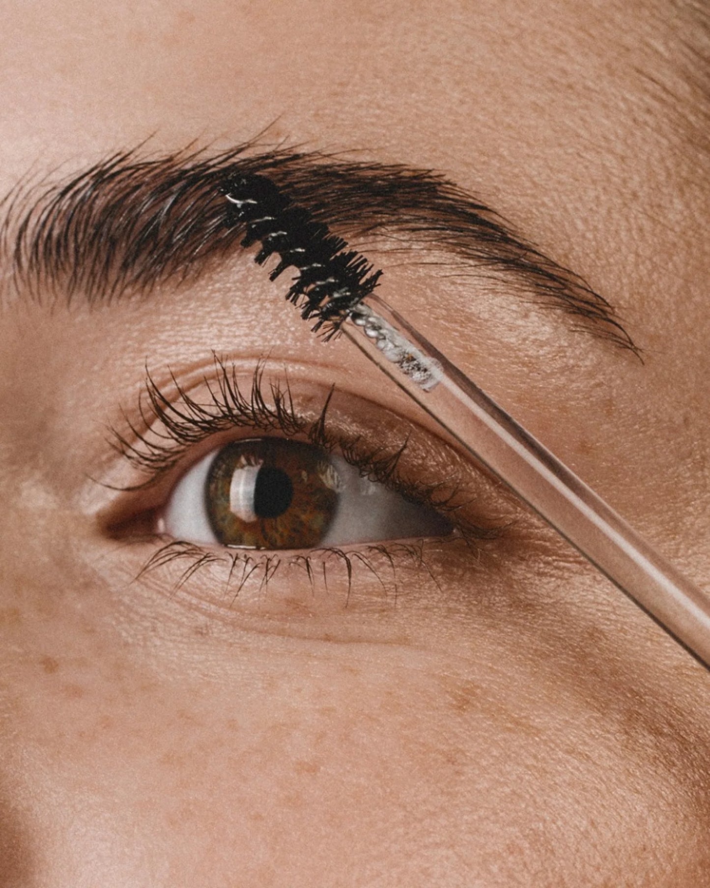 Clear Grow & Fix Brow Gel MADARA