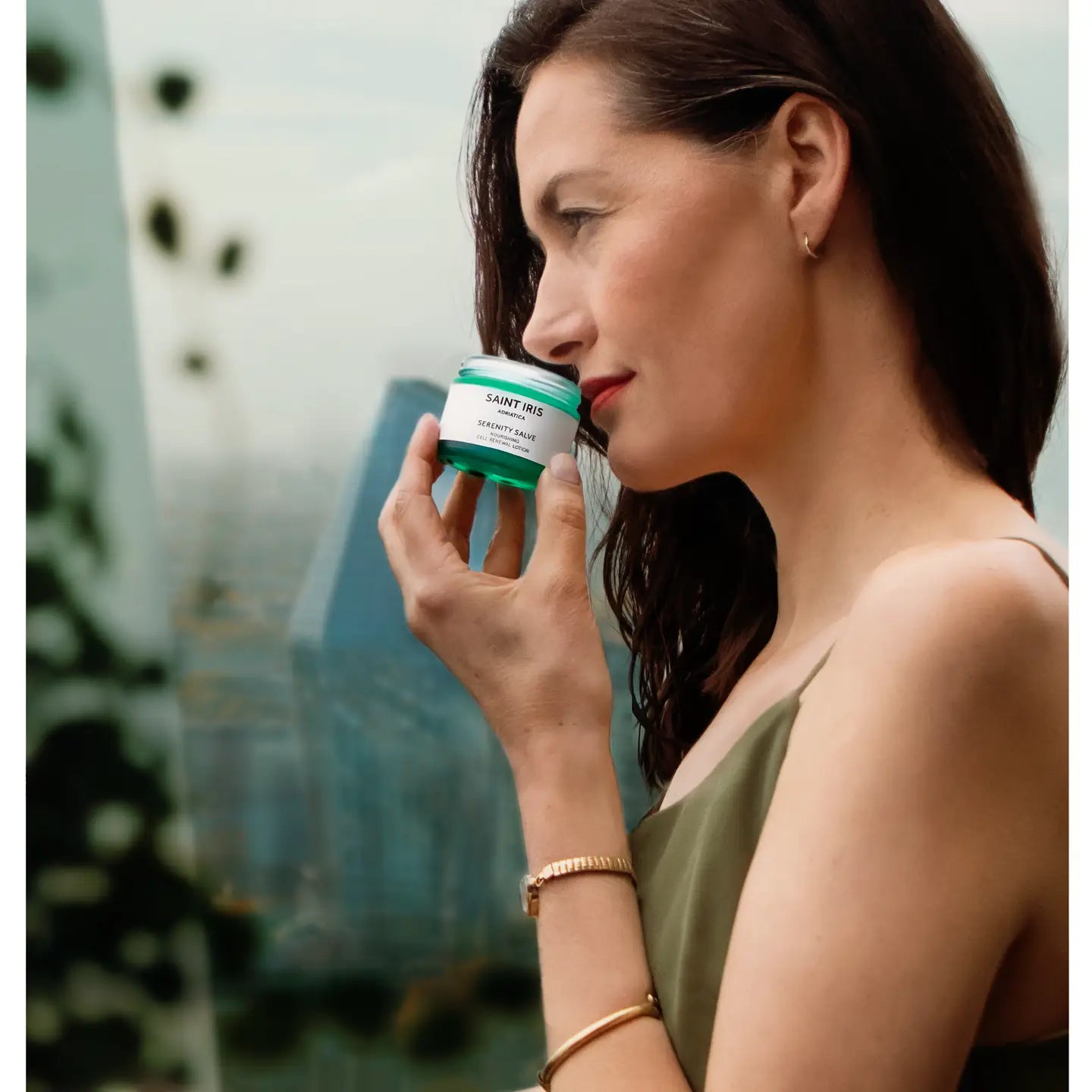 Serenity Salve SAINT IRIS