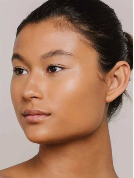Skin Equal Soft Glow Foundation SPF15 MADARA