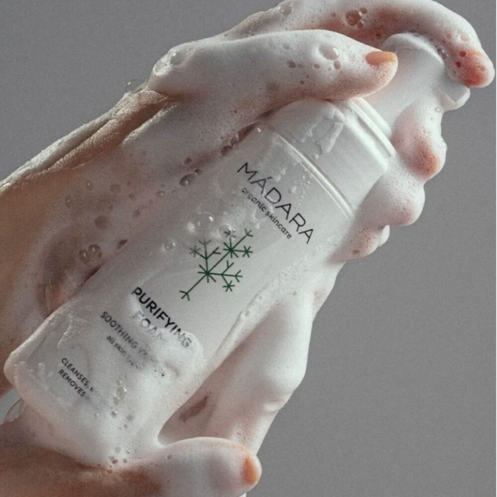Purifying Cleansing Foam MADARA