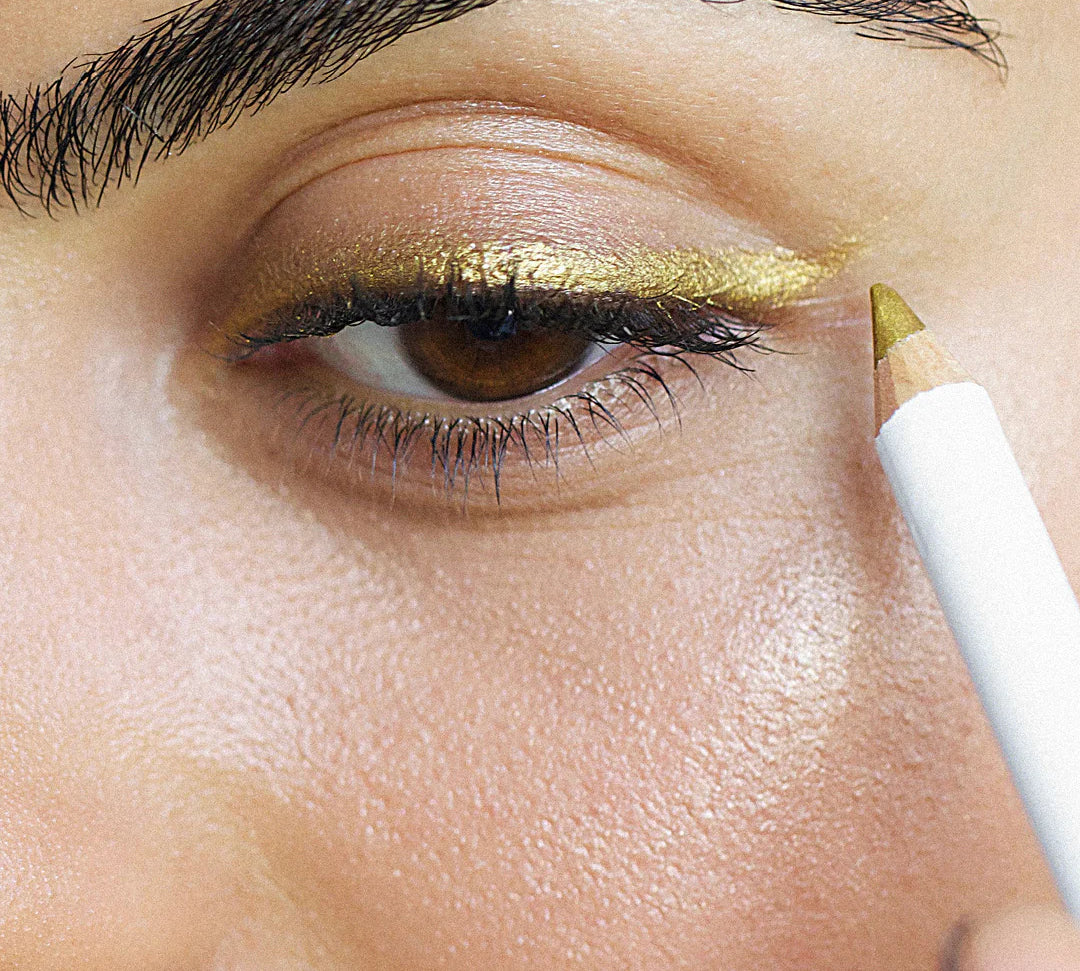 ErePerez-JojobaEyePencil-Oro-1080x1350-WEB_9.webp