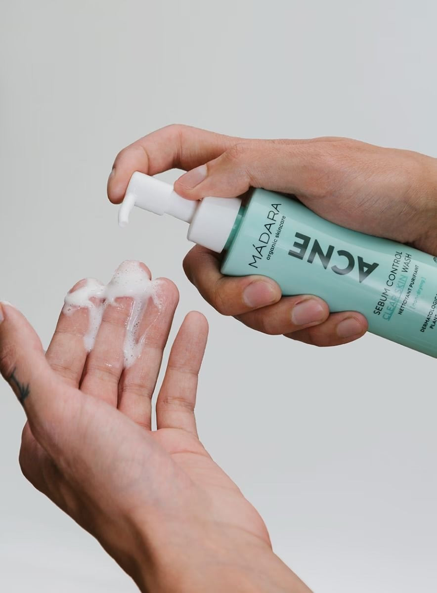 Acne Sebum Control Wash MADARA