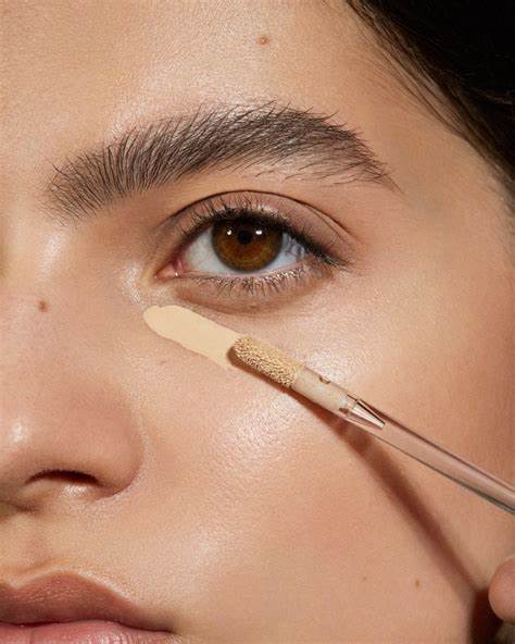 Madara Luminous Perfecting Concealer