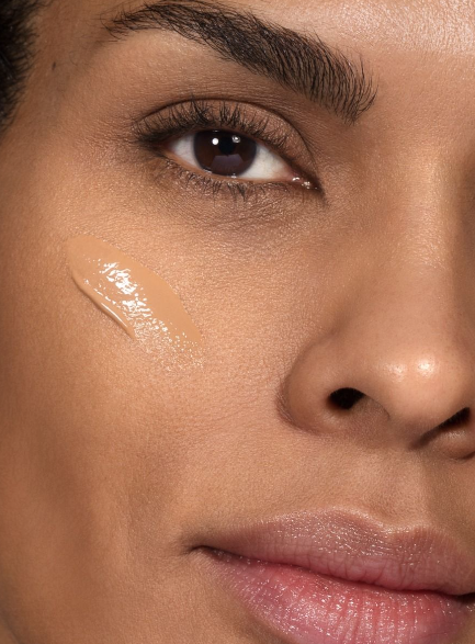 Skinonym Semi Matte Peptide Foundation MADARA