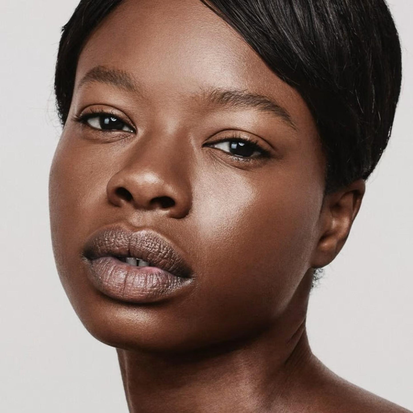 Skin Equal Soft Glow Foundation SPF15 MADARA