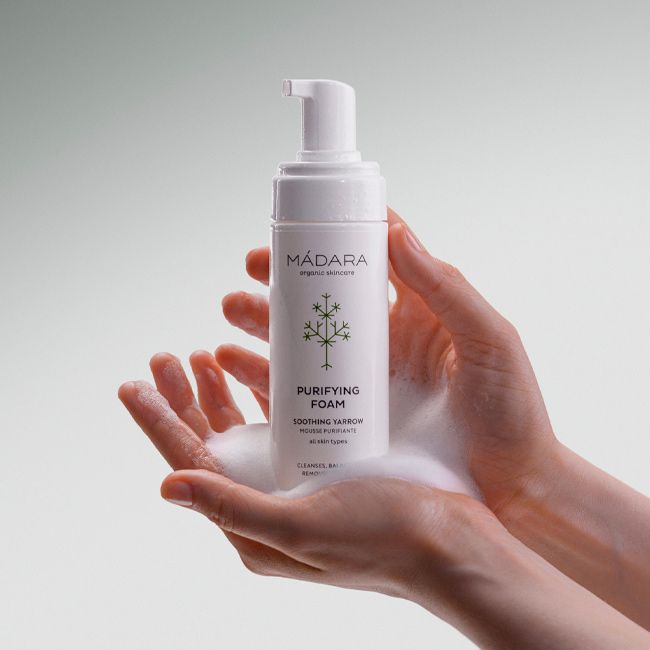 Purifying Cleansing Foam MADARA